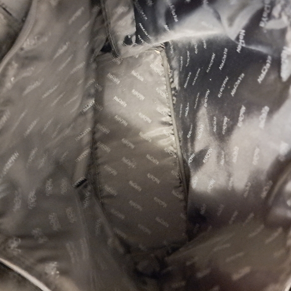 NWOT NaDaYa Black Satin Quilted Floral Bordered Tote/Bag - Picture 8 of 9